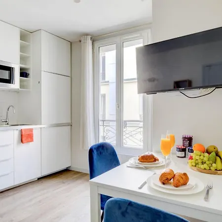 Bnbnook - Cozy 1br - Champ De Mars & Eiffel Tower Lejlighed *